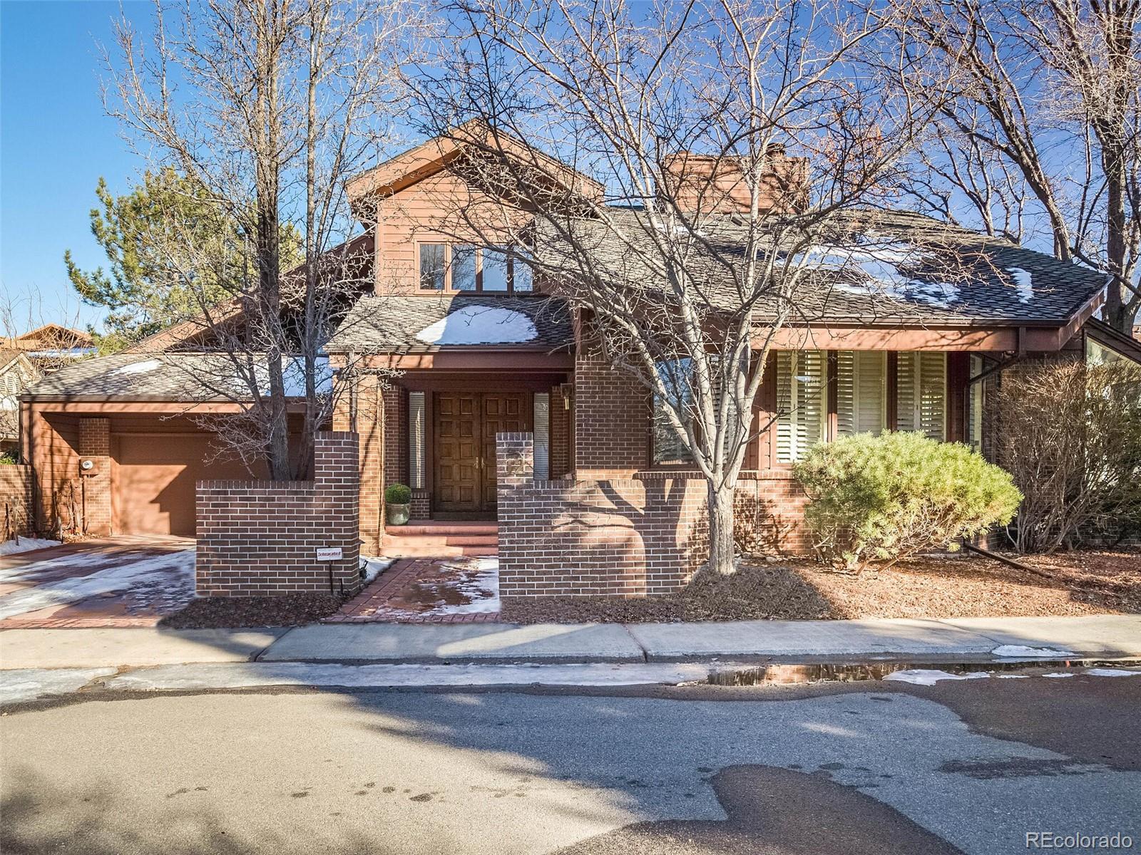 400 S Steele Street Unit: 12