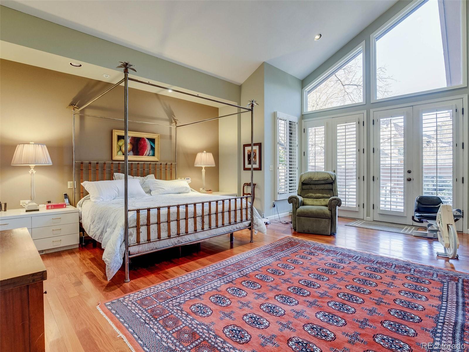 400 S Steele Street Unit: 12