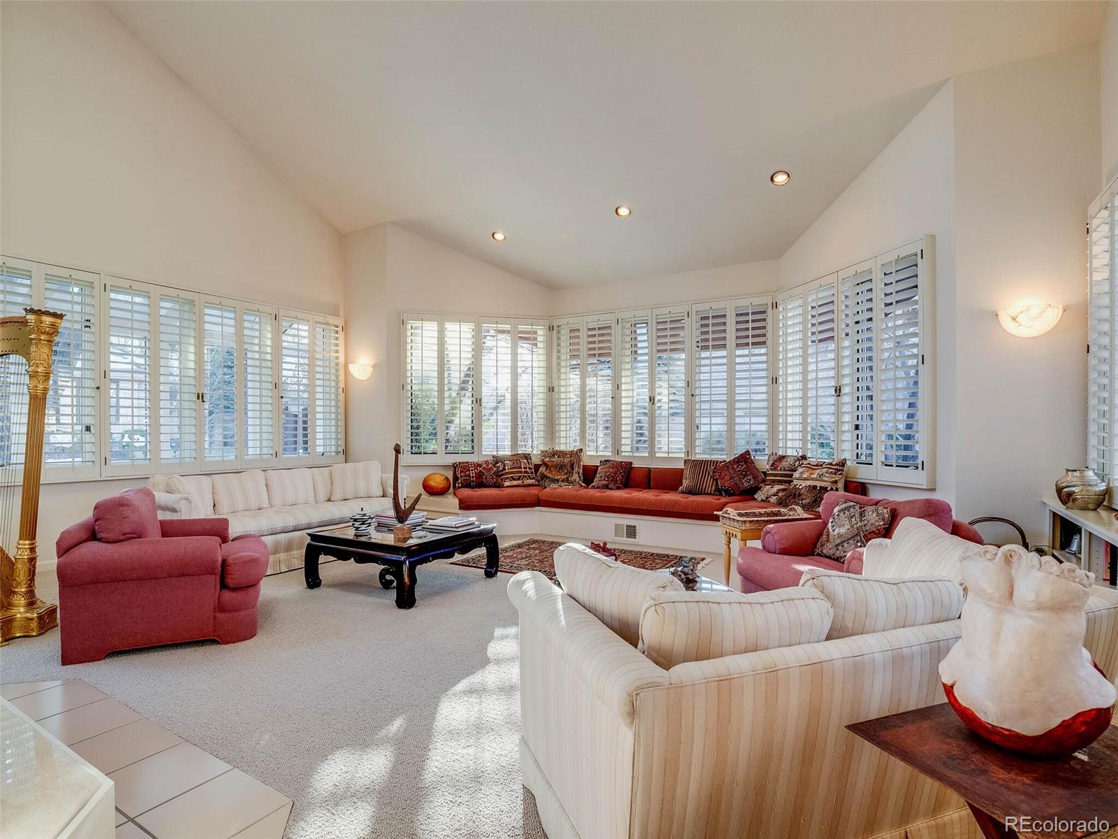 400 S Steele Street Unit: 12