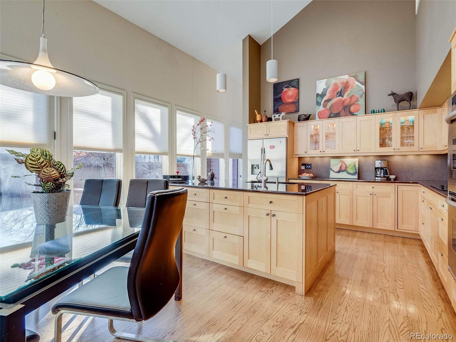 400 S Steele Street Unit: 12