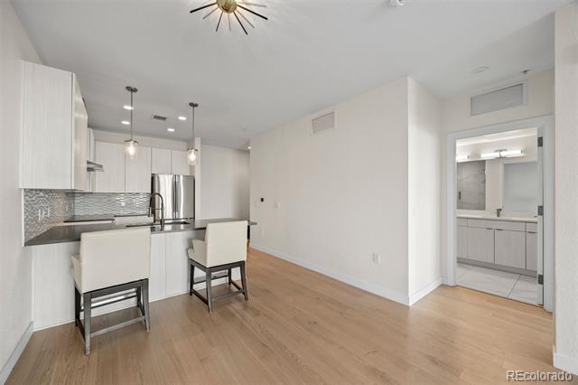 1616 S Broadway Unit: 206
