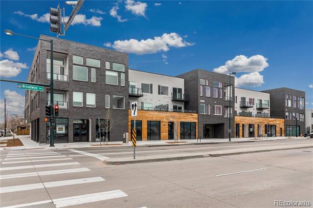 1616 S Broadway Unit: 206
