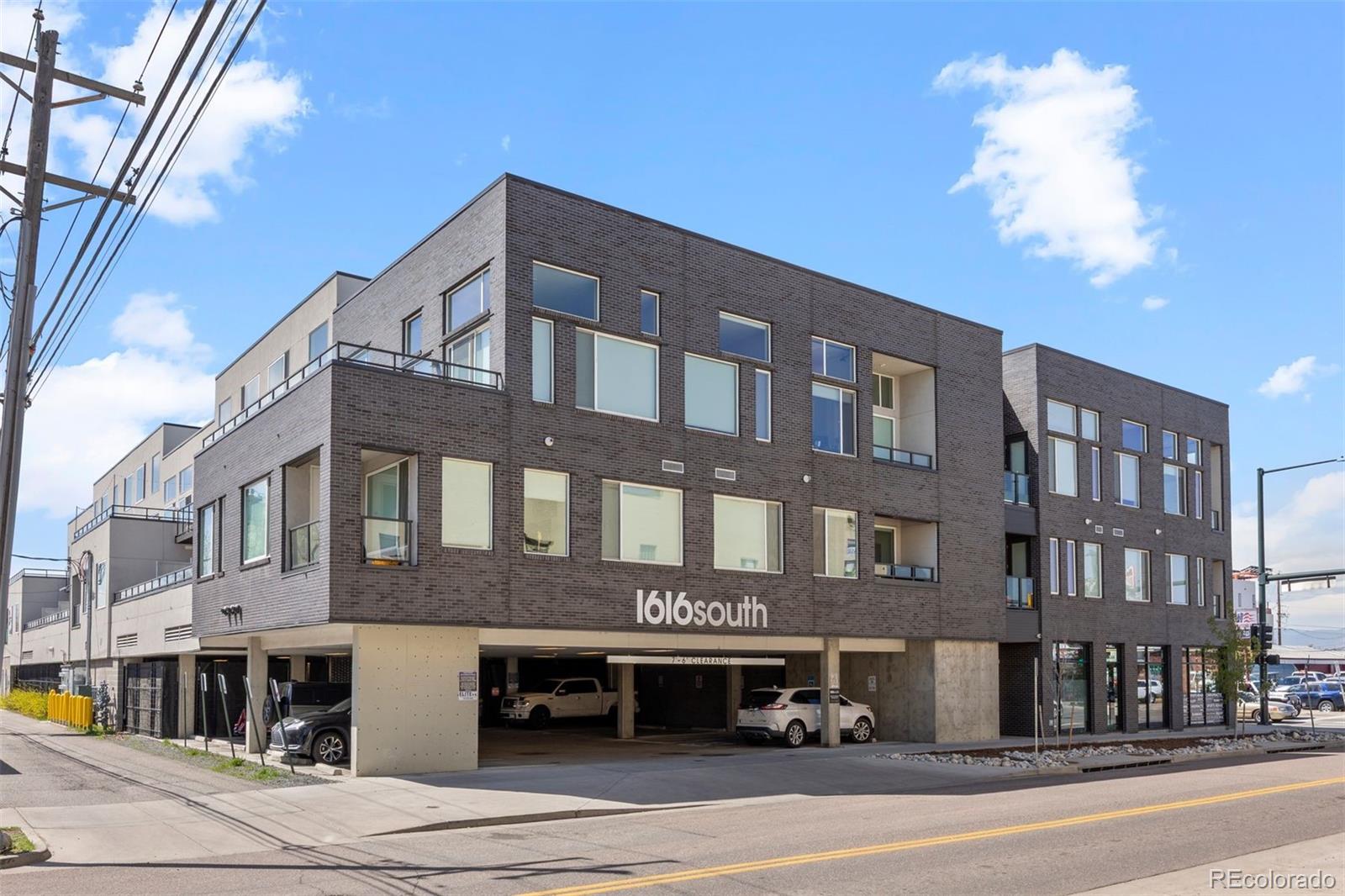1616 S Broadway Unit: 206