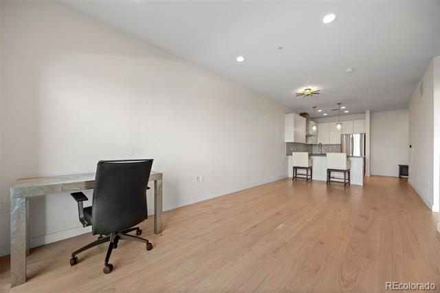 1616 S Broadway Unit: 206