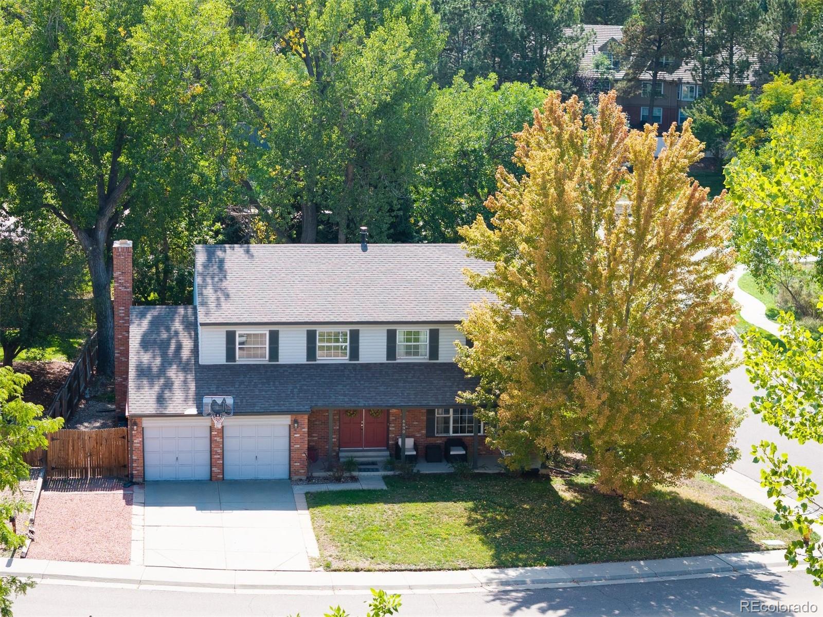 6690 S Locust Way