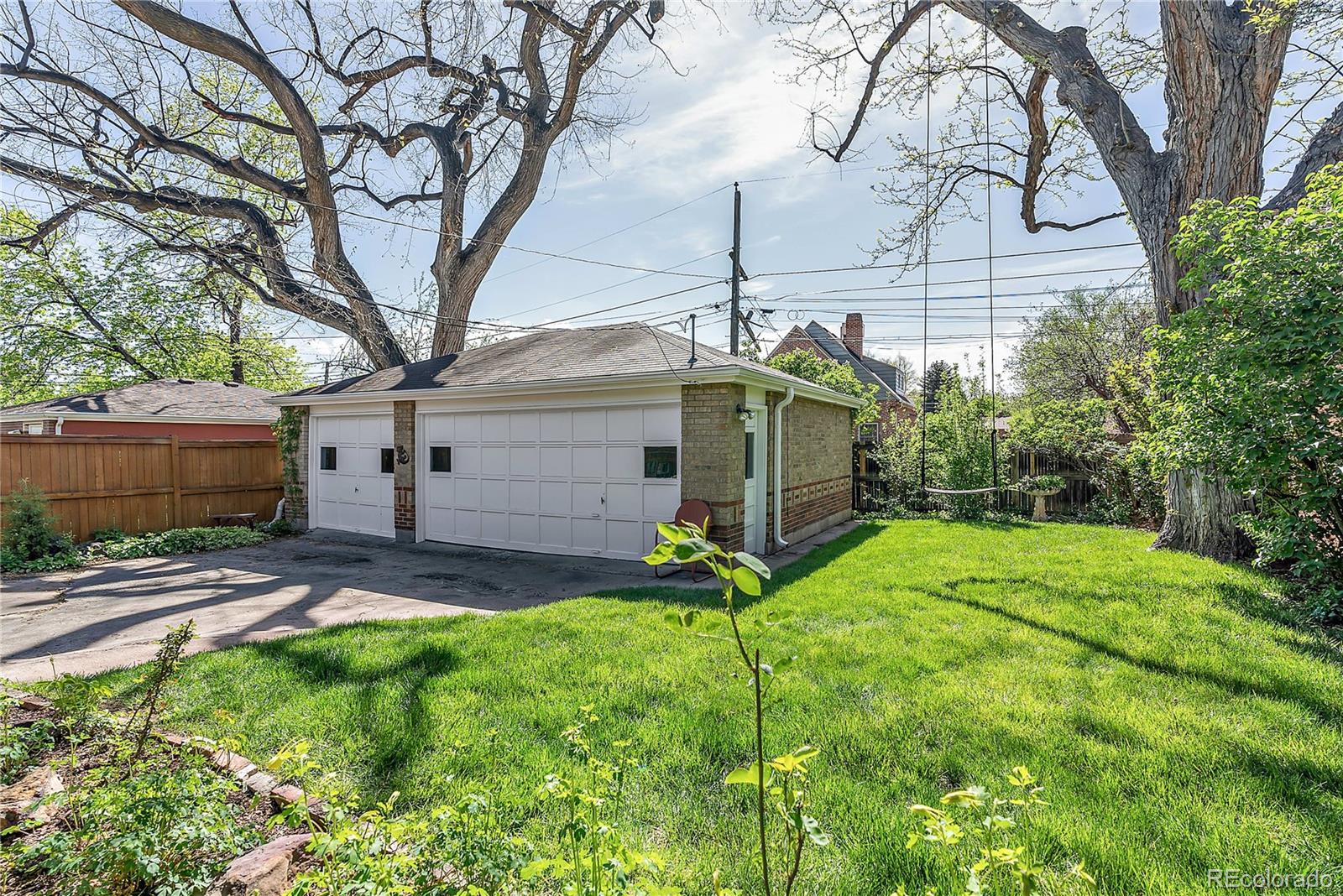 1609 Glencoe Street