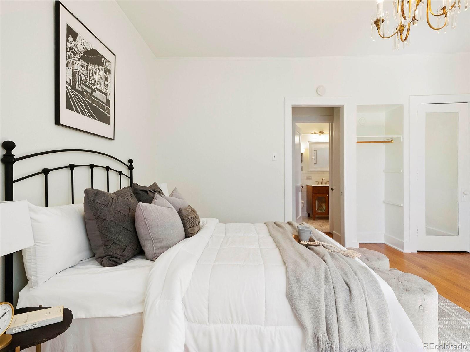 2034 Dahlia Street Unit: 2