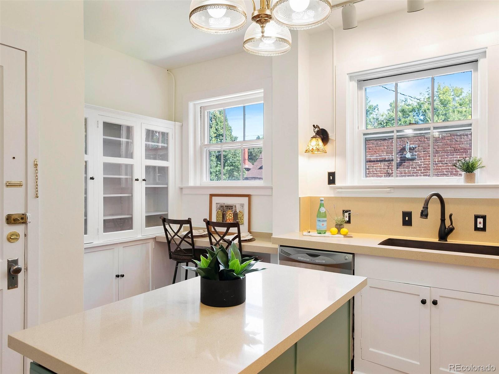 2034 Dahlia Street Unit: 2
