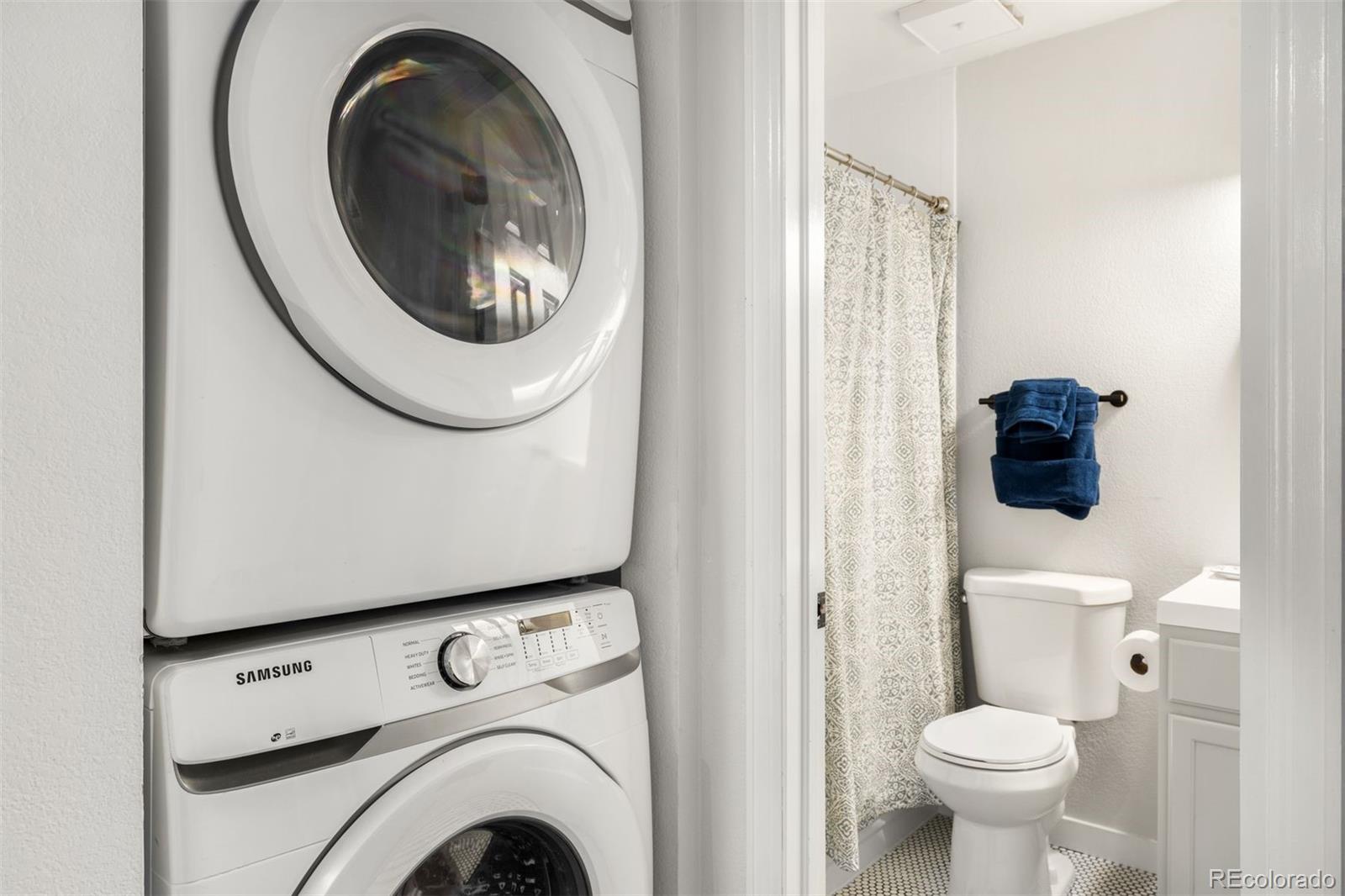3600 S Pierce Street Unit: 2-102