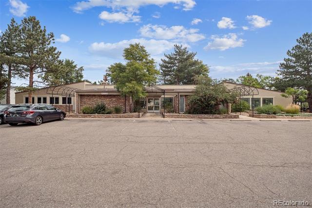 860 W Moorhead Circle Unit: 2H