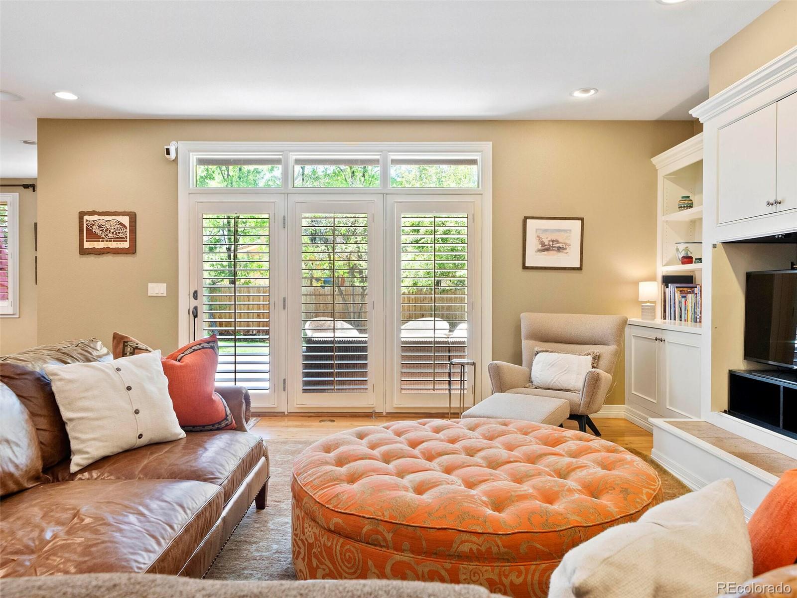 325 Fairfax Street