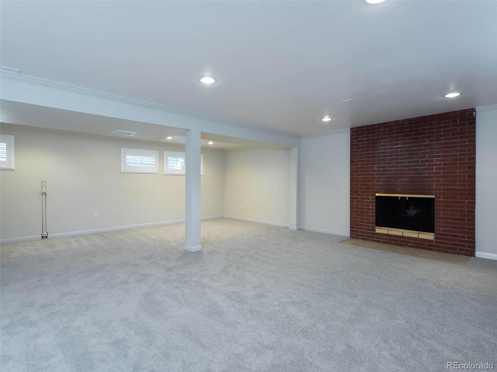 3520 E Arapahoe Place