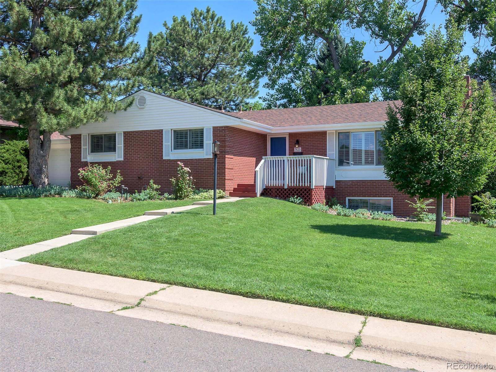 3520 E Arapahoe Place