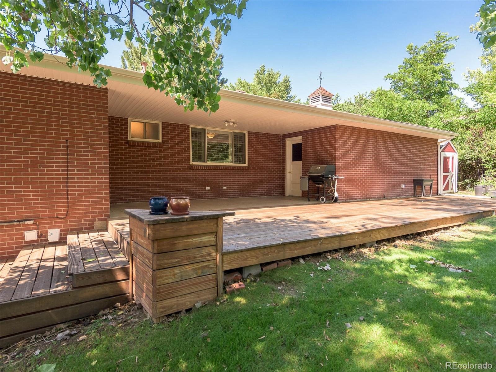 3520 E Arapahoe Place