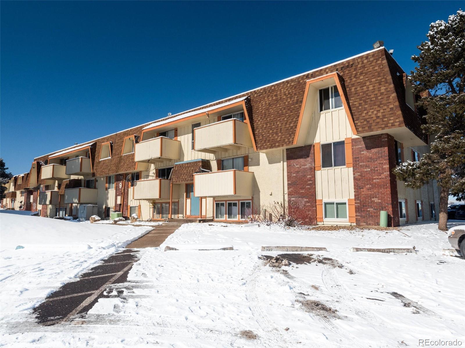 10211 Ura Lane Unit: 9-201