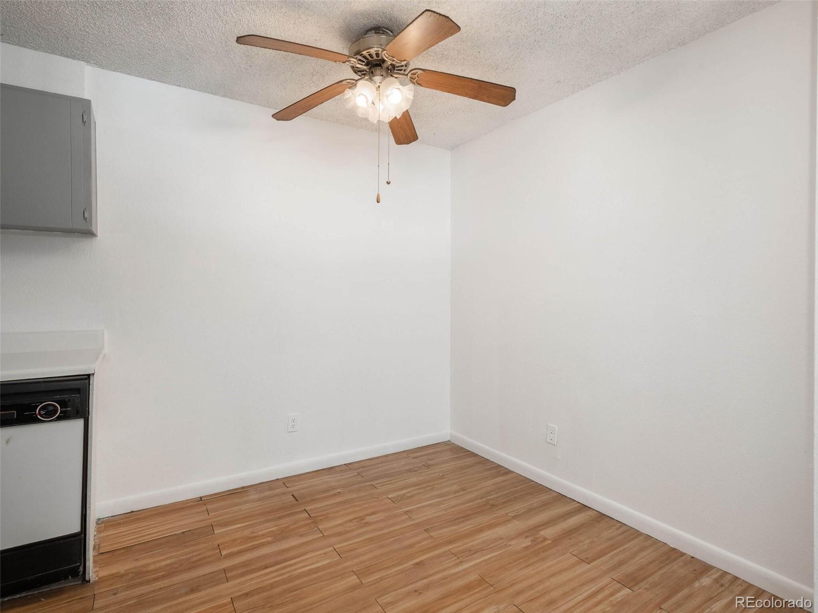 10211 Ura Lane Unit: 9-201