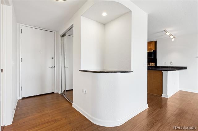 1150 Vine Street Unit: 406