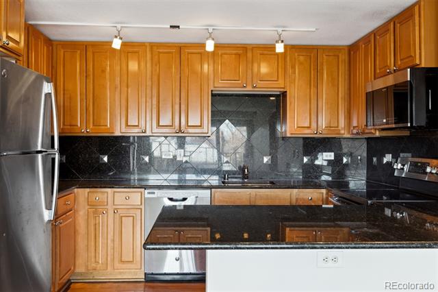 1150 Vine Street Unit: 406
