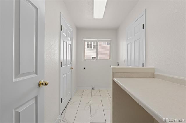 1011 S Valentia Street Unit: 97