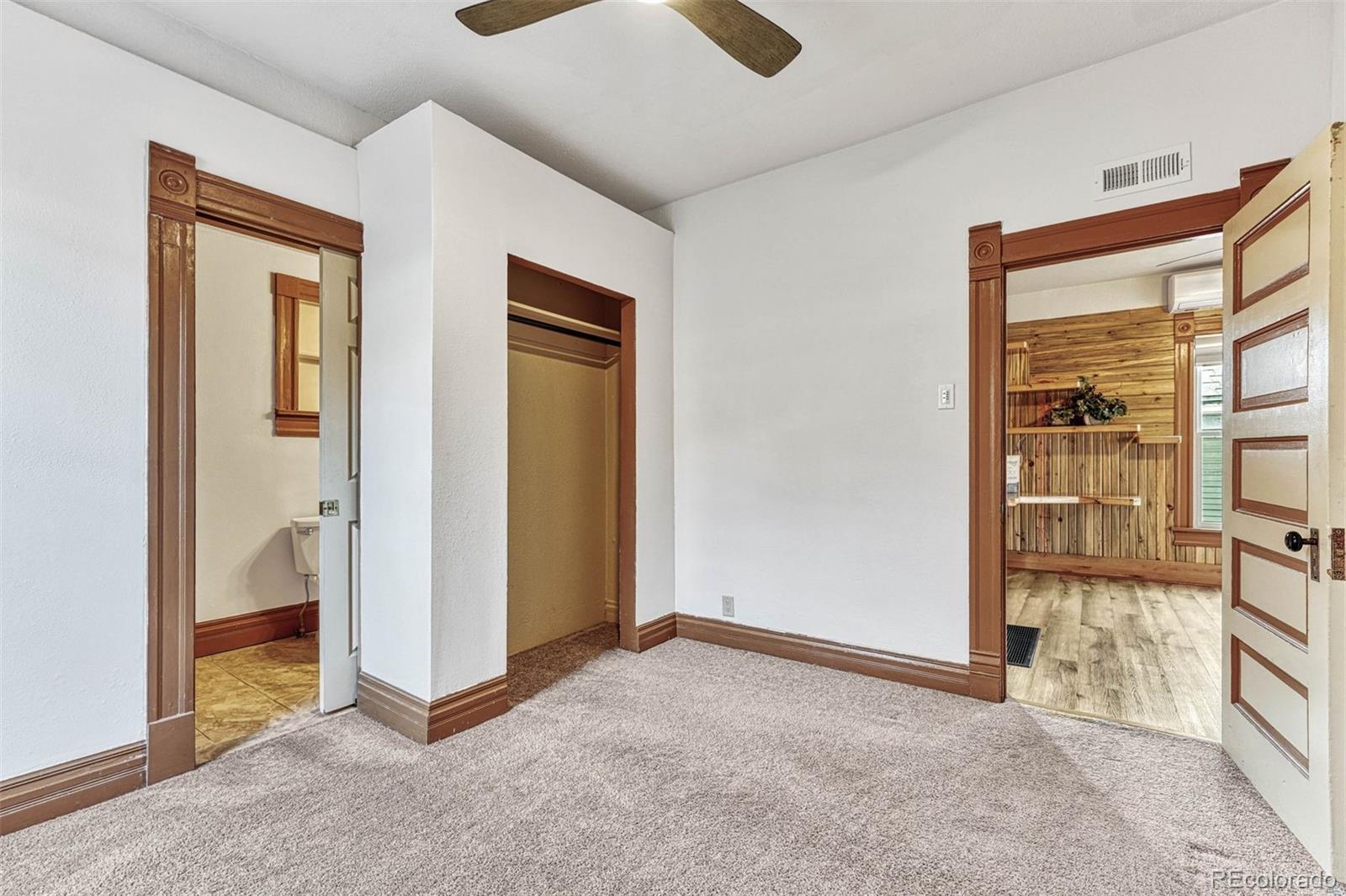 2432 W Platte Avenue