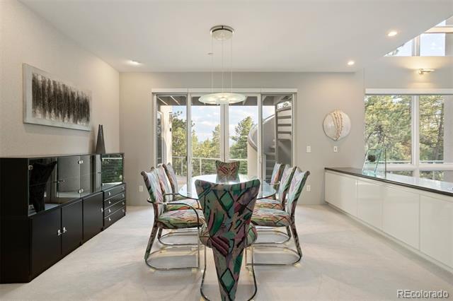 7 Elk Pointe Lane