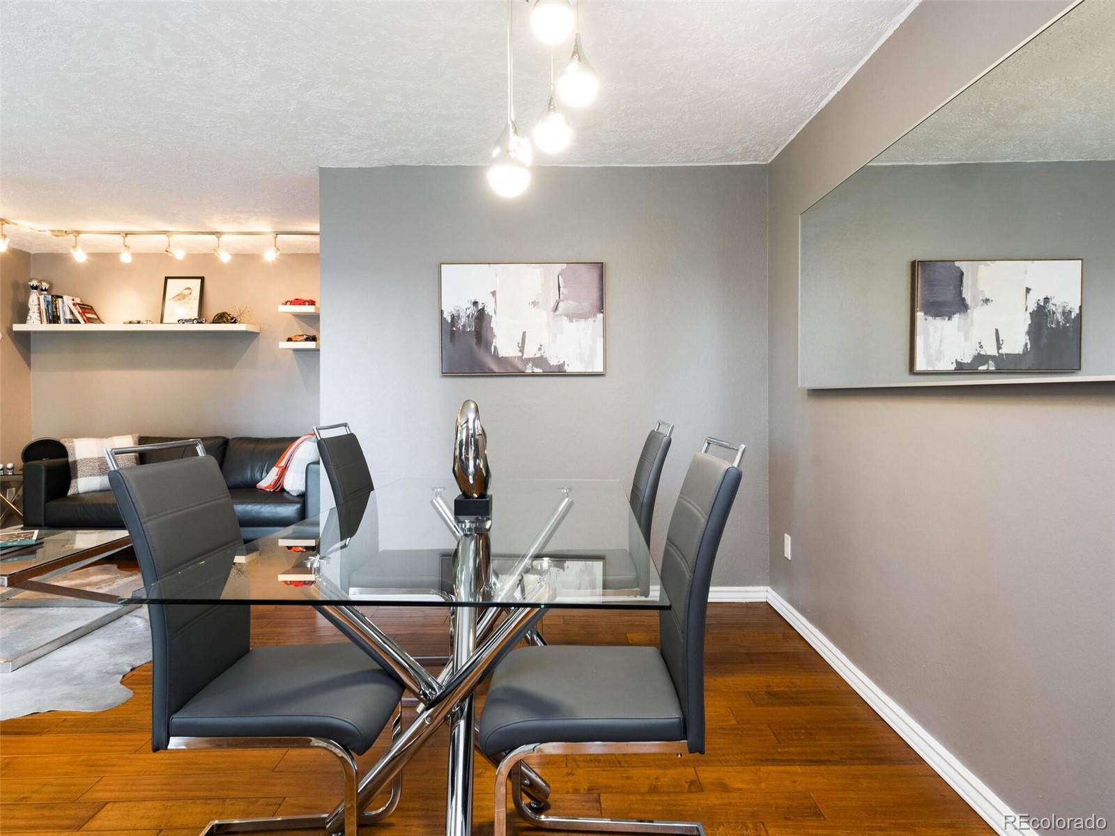 2 Adams Street Unit: 707