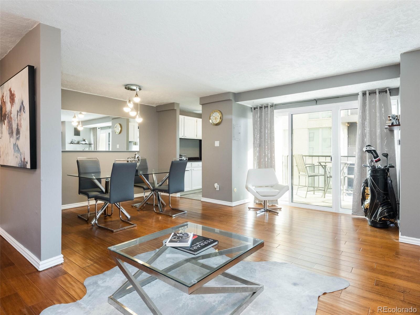 2 Adams Street Unit: 707