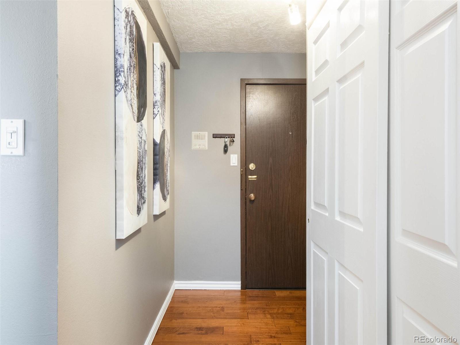 2 Adams Street Unit: 707