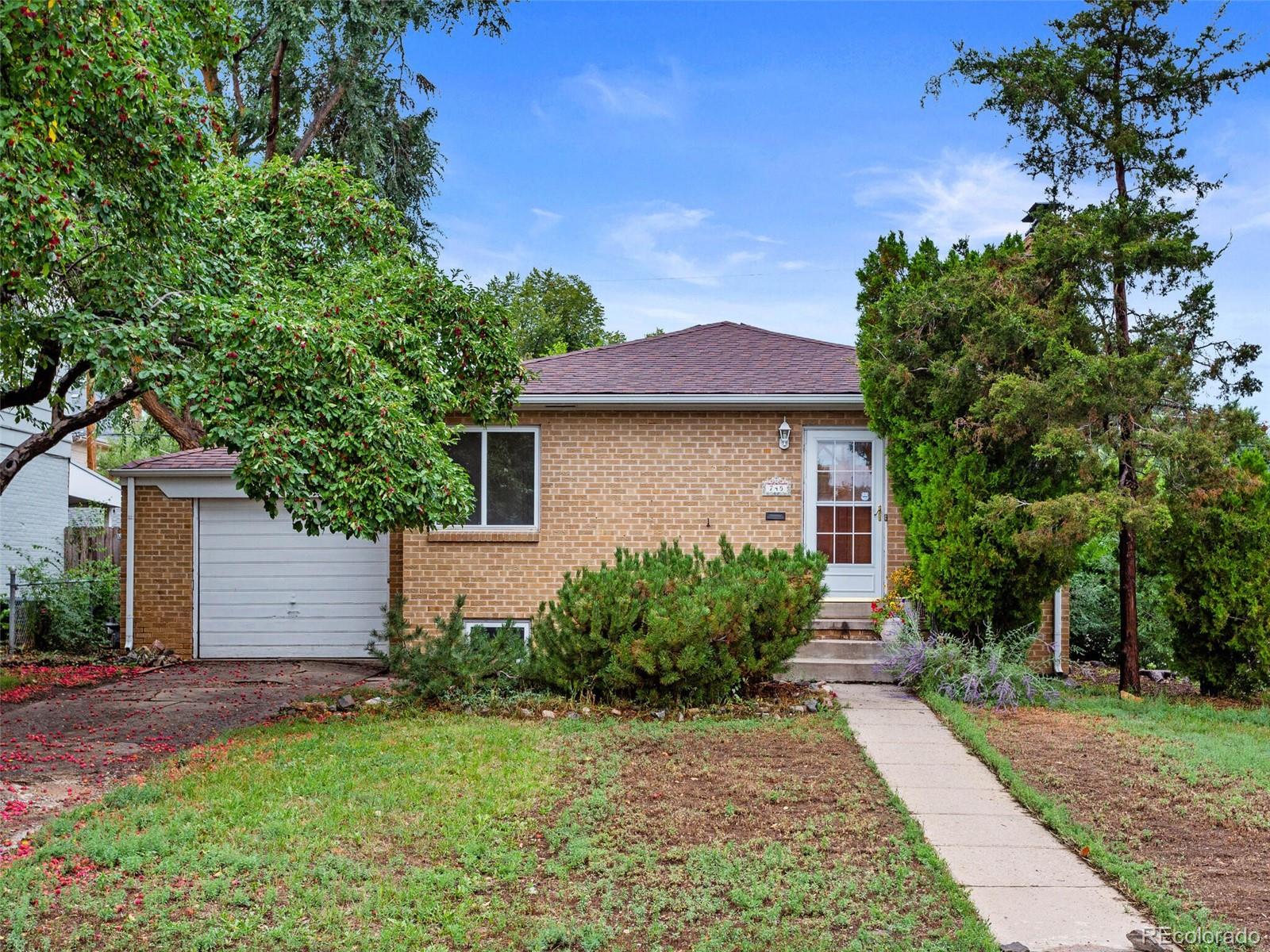 745 Fairfax Street