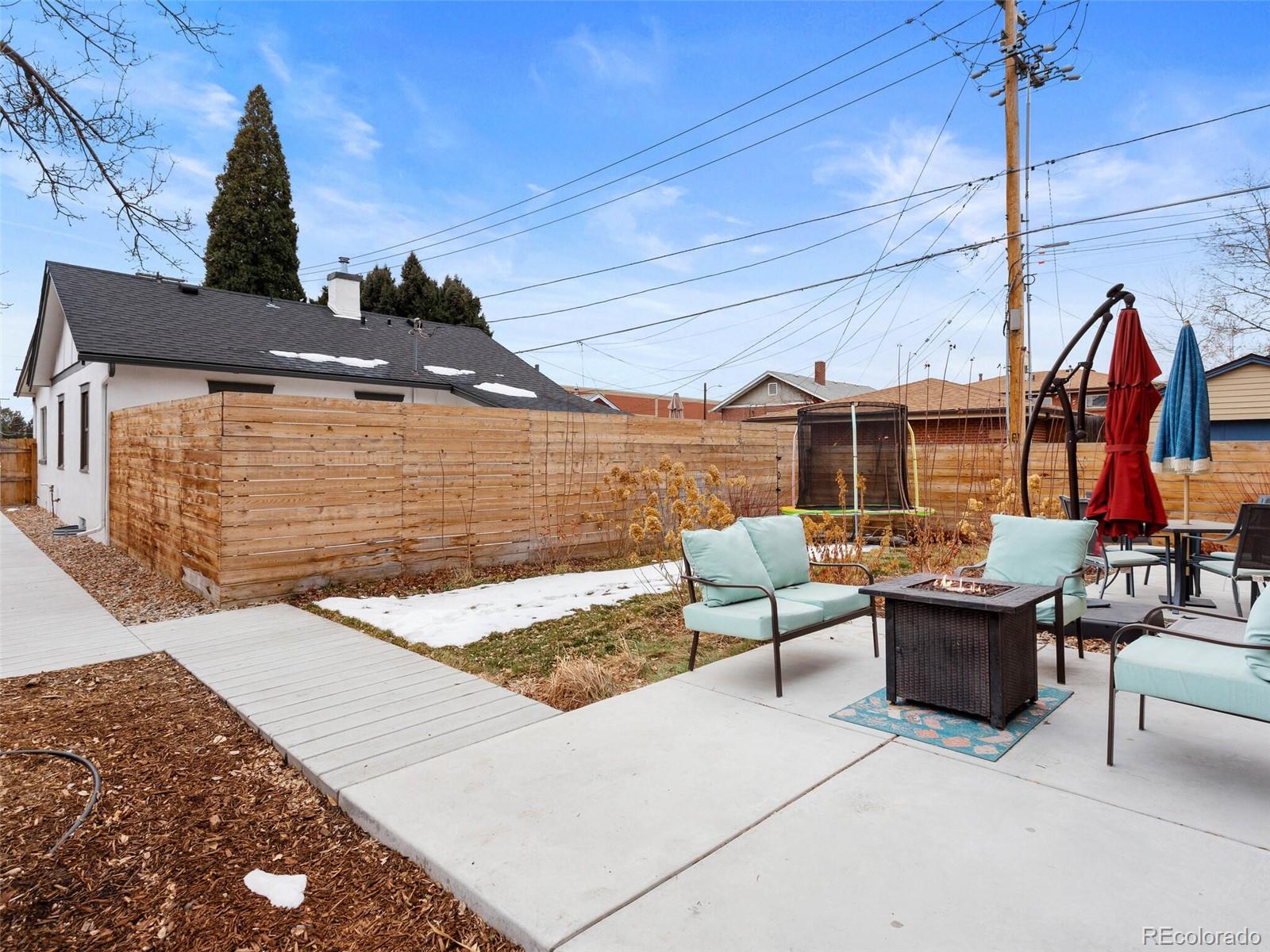 2831-2835 W 41st Avenue