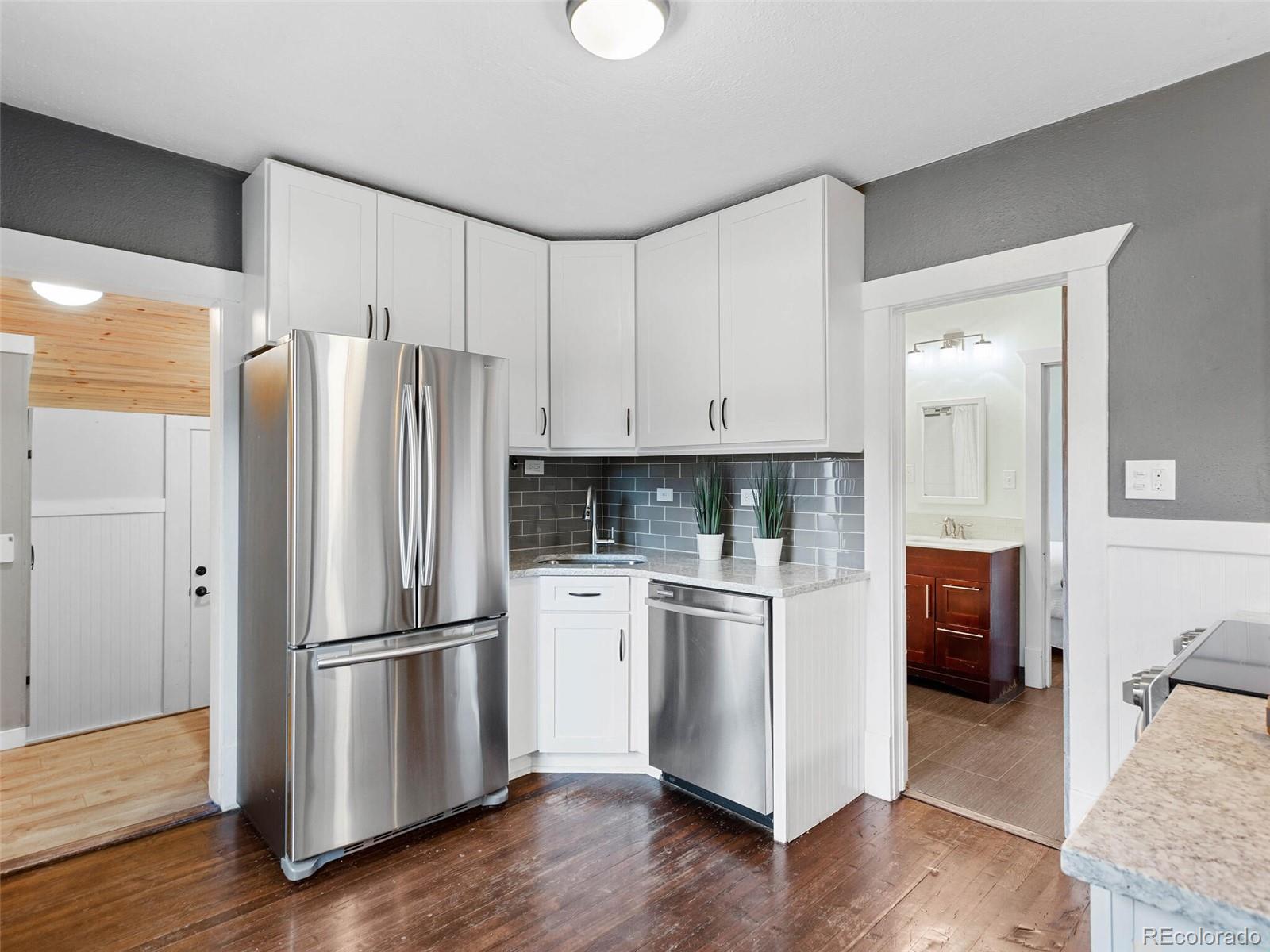 2831-2835 W 41st Avenue