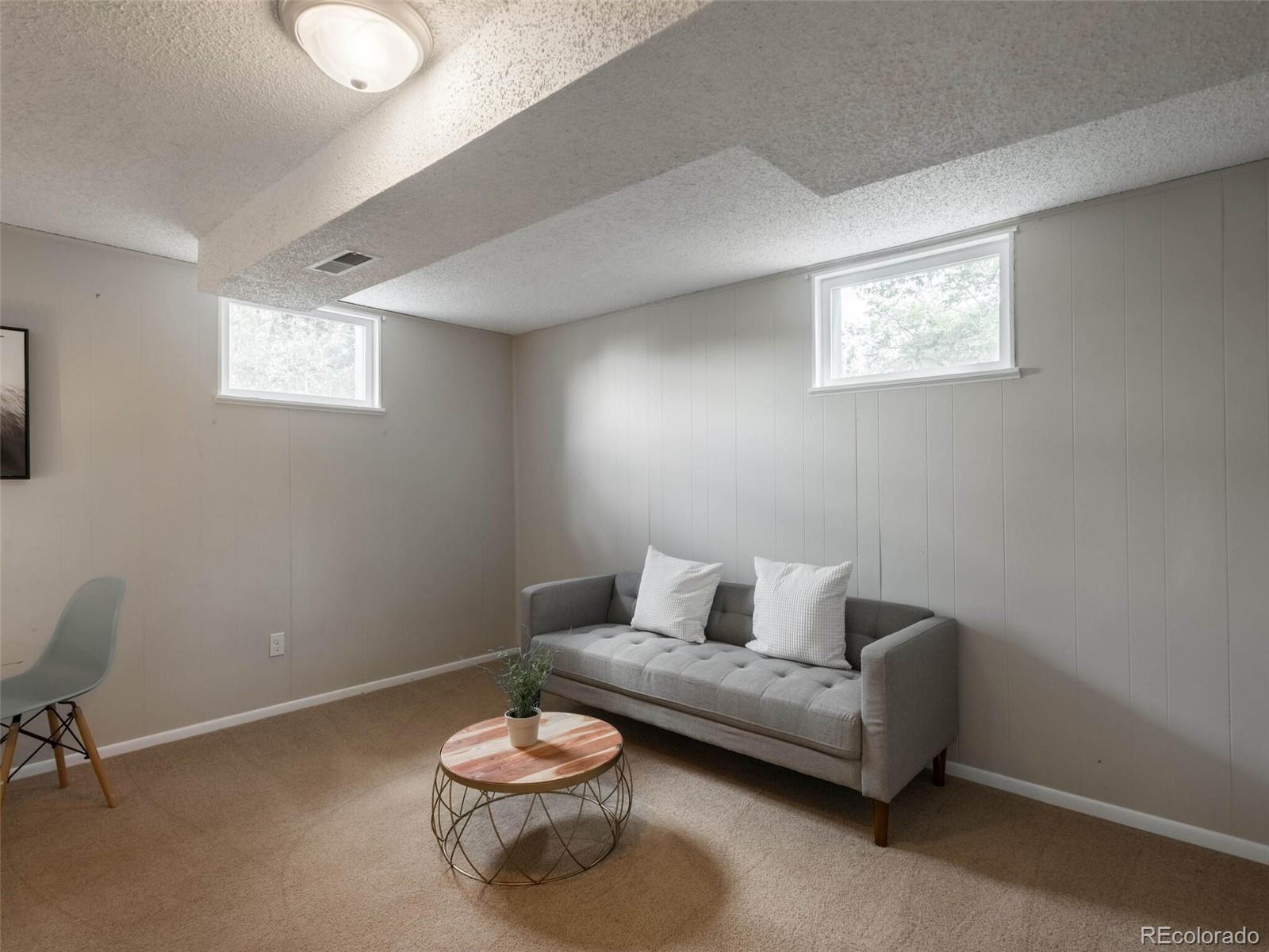 512 Ellis Court