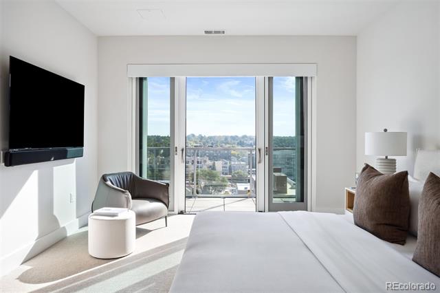 155 Steele Street Unit: 1112