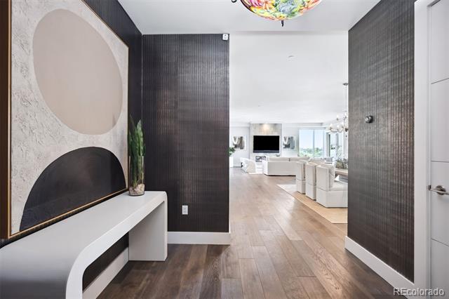 155 Steele Street Unit: 1112