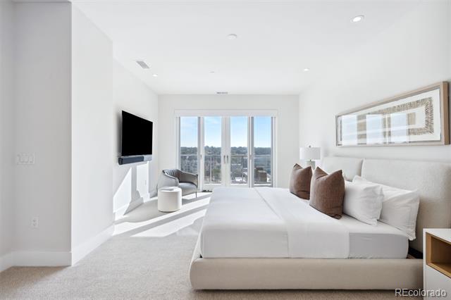 155 Steele Street Unit: 1112