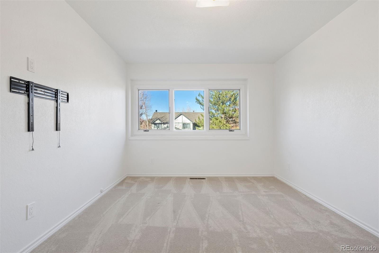 7834 W Friend Drive