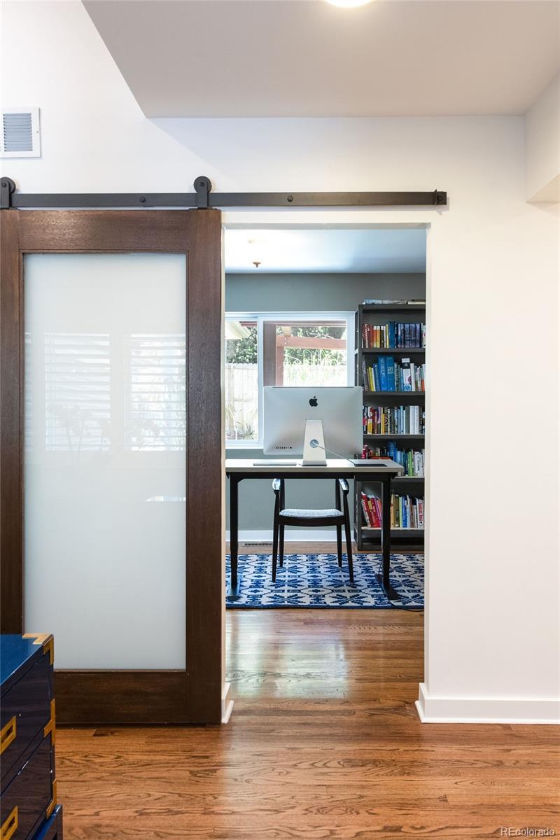 327 Hudson Street