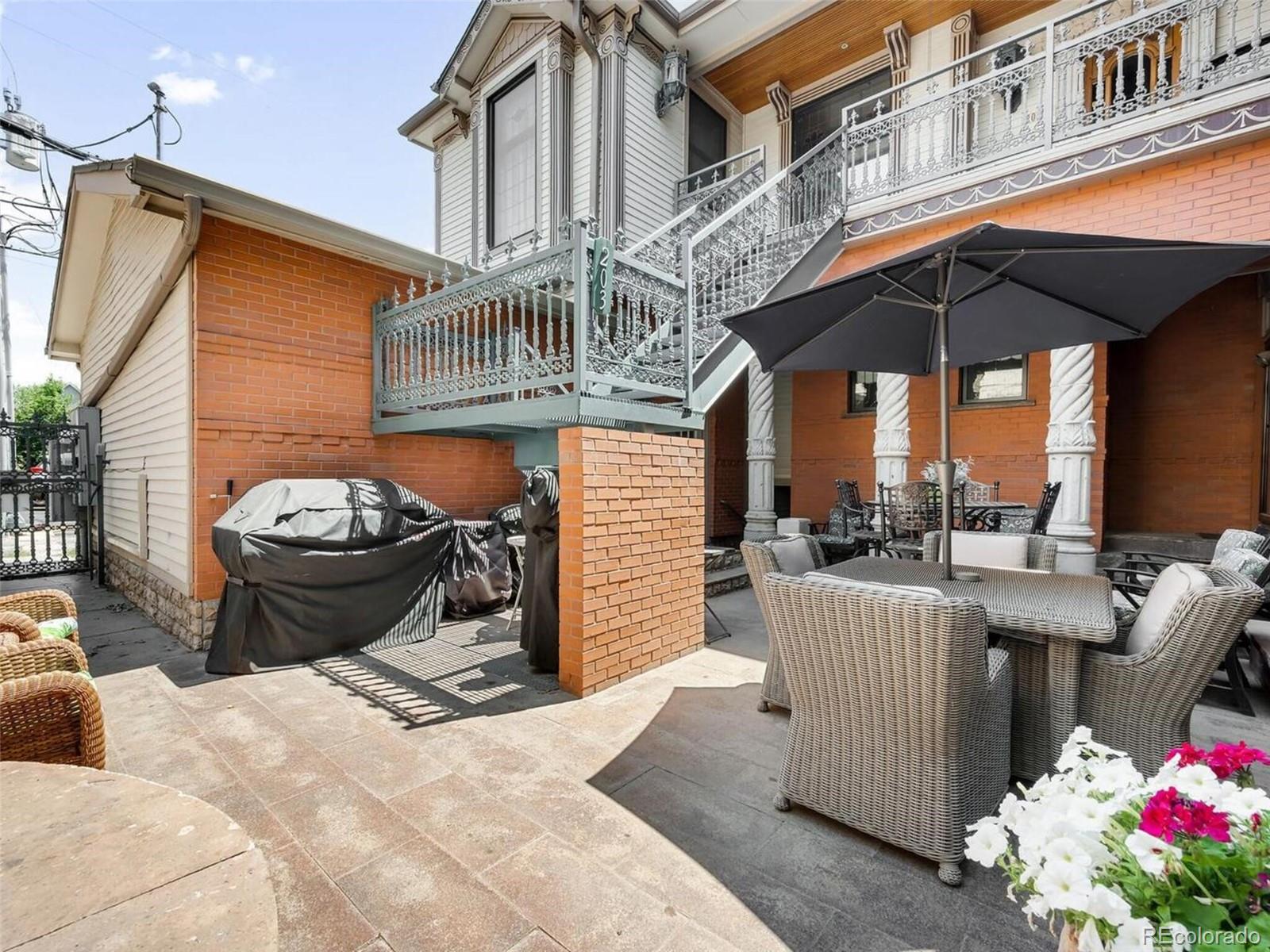 1022 N Pearl Street Unit: 303