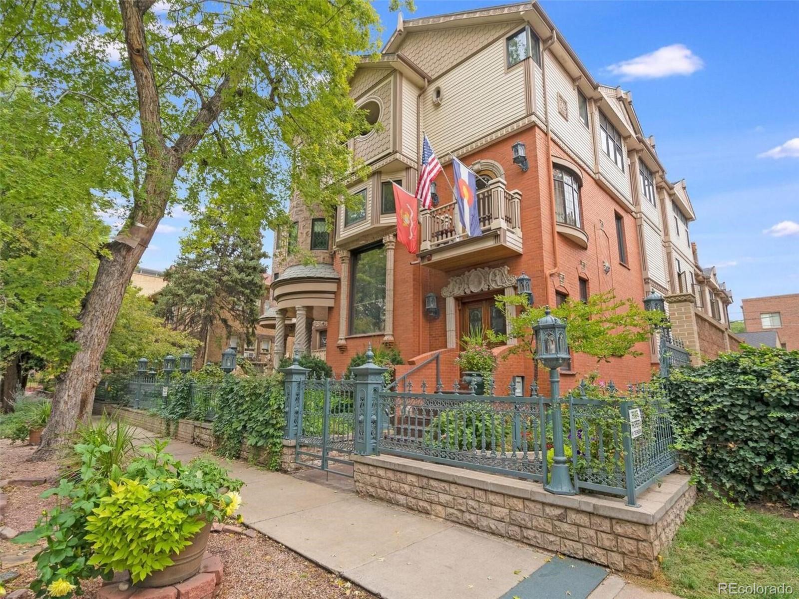 1022 N Pearl Street Unit: 303