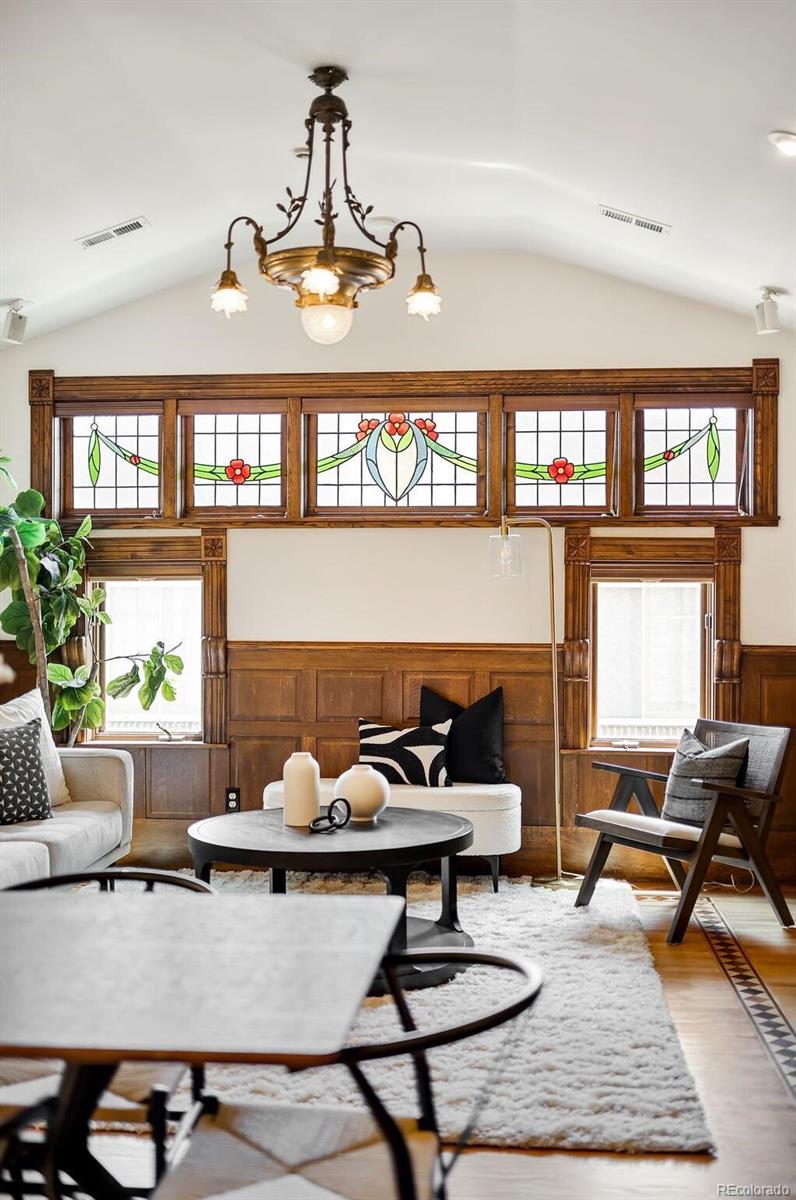1022 N Pearl Street Unit: 303