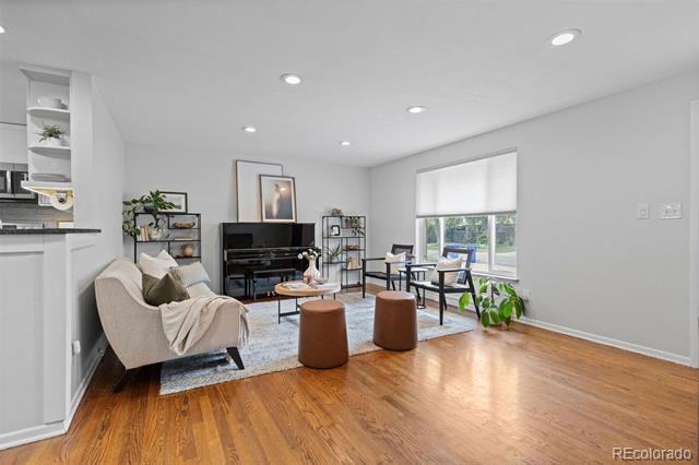 141 S Saulsbury Street