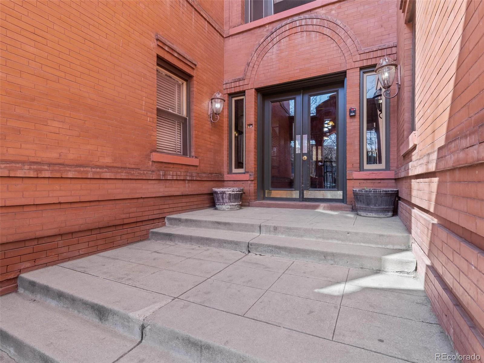 1475 N Humboldt Street Unit: 8