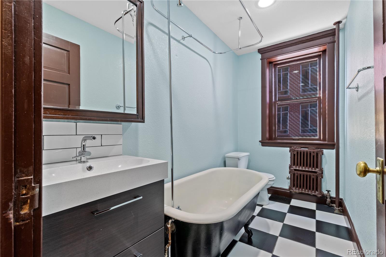 1475 N Humboldt Street Unit: 8