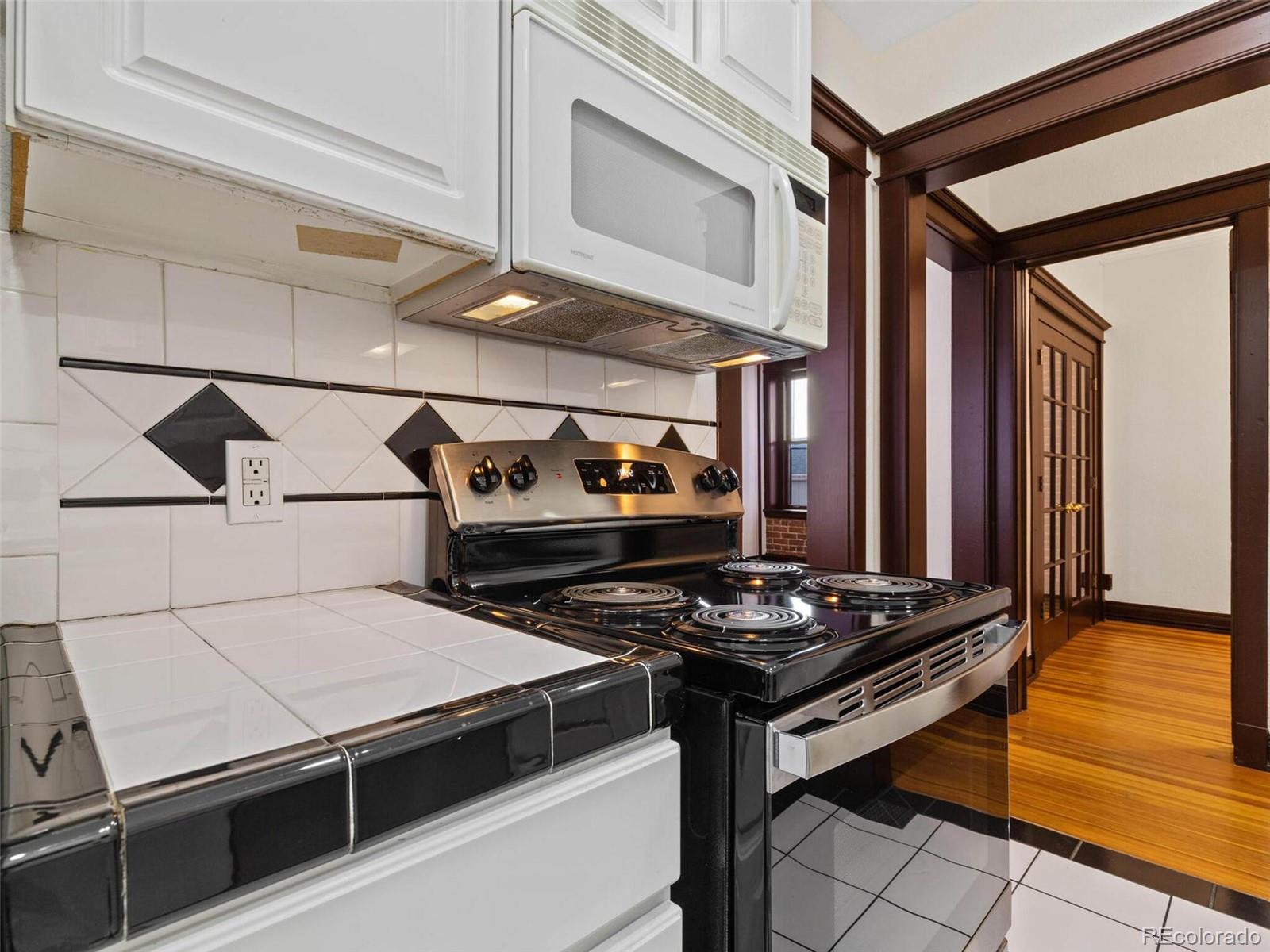 1475 N Humboldt Street Unit: 8