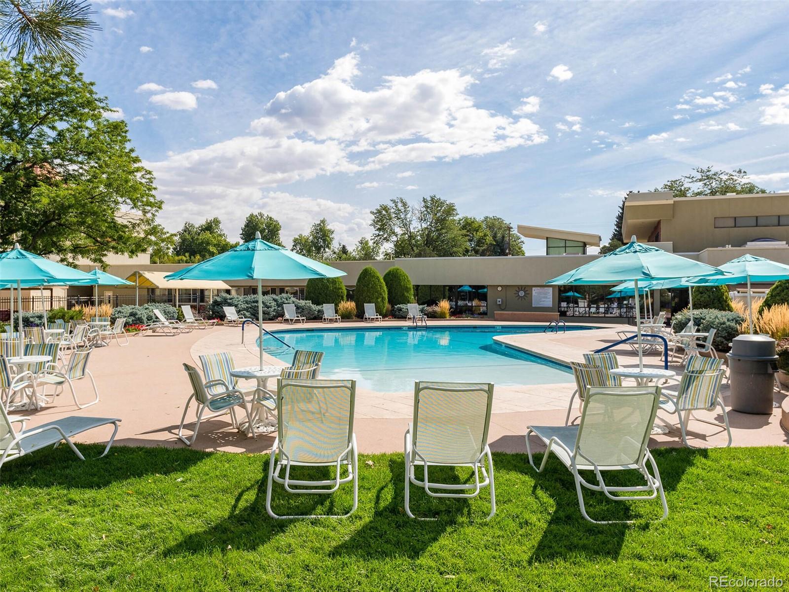 705 S Alton Way Unit: 4D