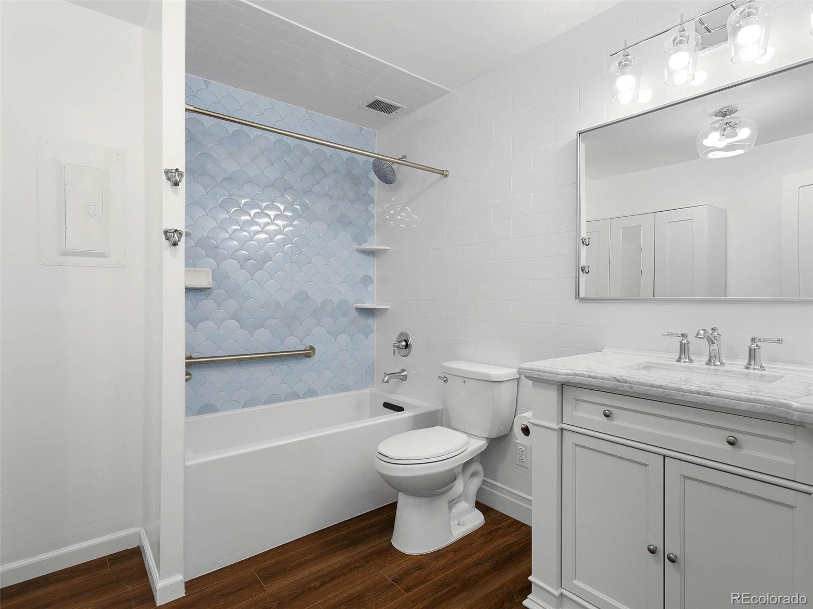 705 S Alton Way Unit: 4D