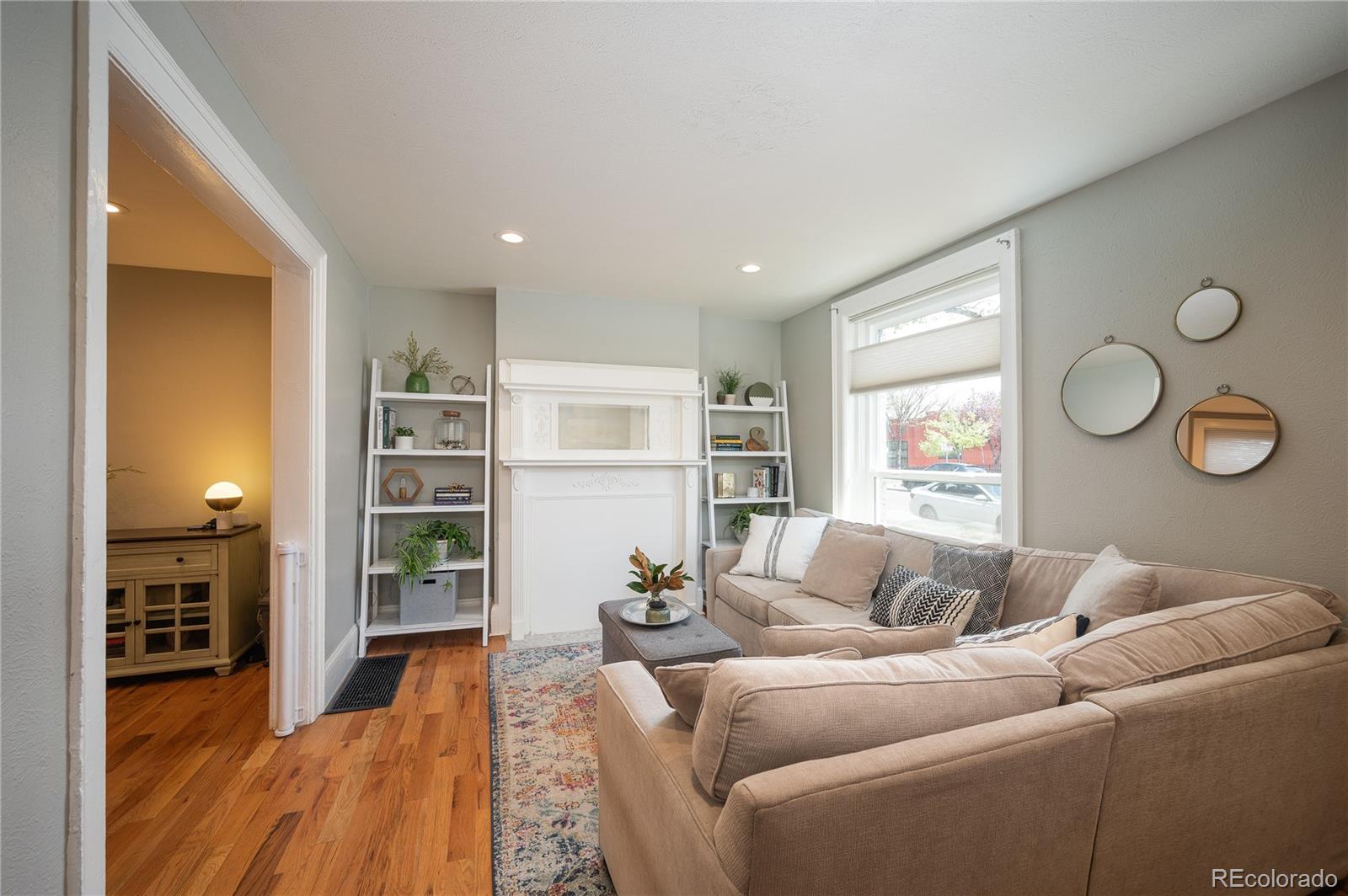 2505 Tremont Place