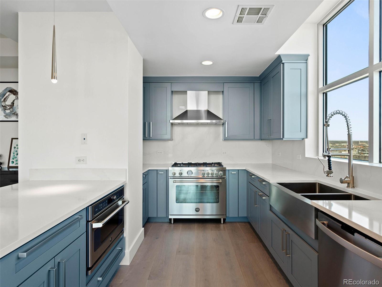 2001 Lincoln Street Unit: 1822