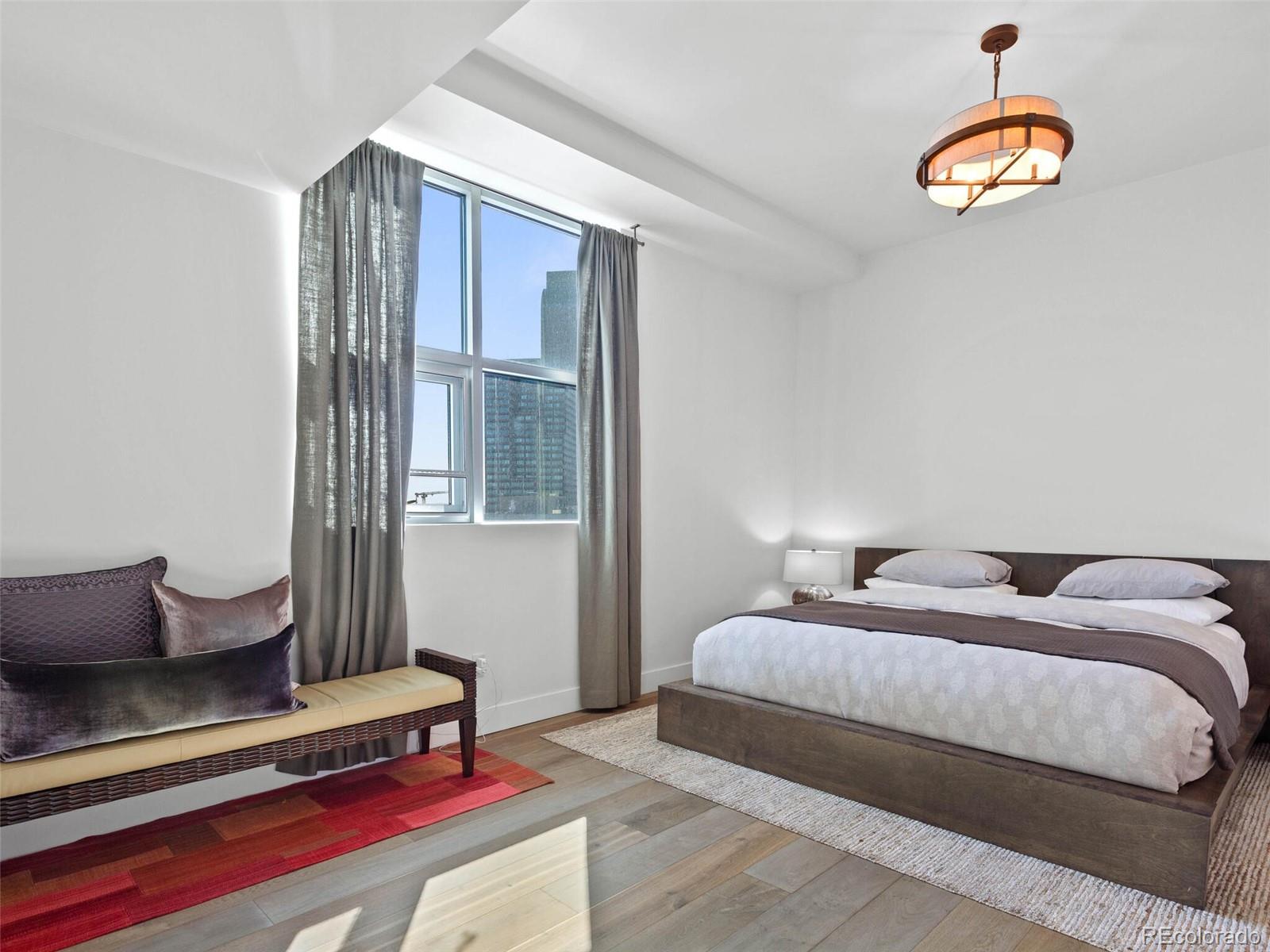 2001 Lincoln Street Unit: 1822