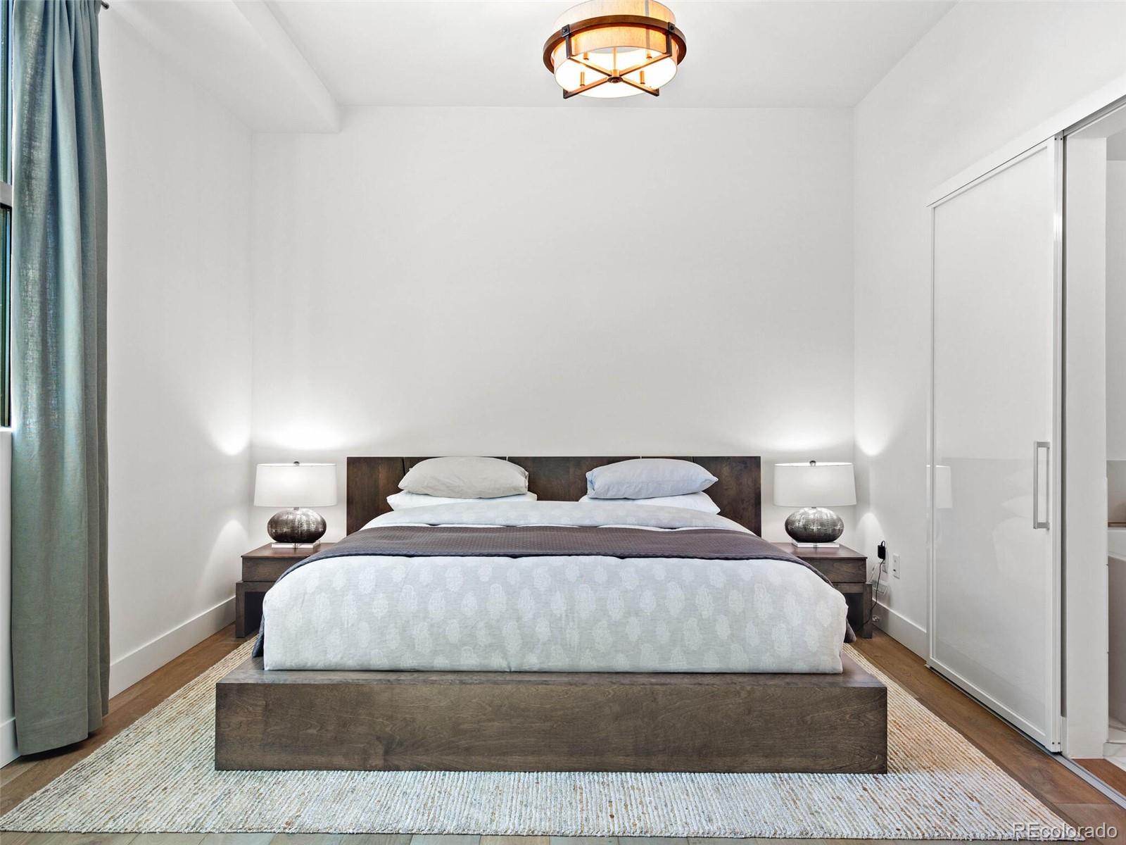 2001 Lincoln Street Unit: 1822